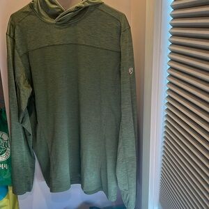 Men’s light weight Kuhl hoodie in great condition!